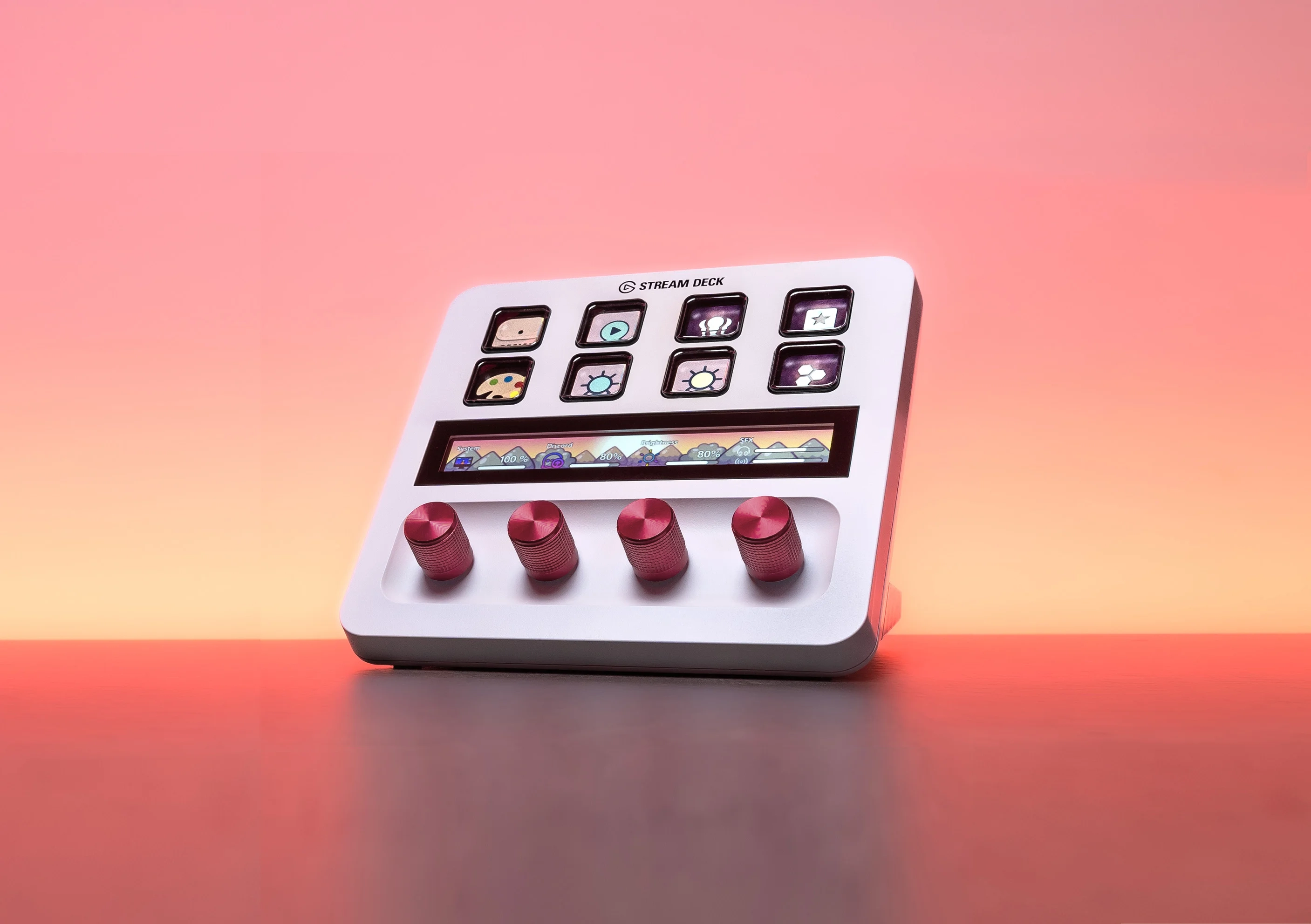 Stream Deck + White and XLR Dock Bundle | Elgato Stream Deck + White and XLR Dock Bundle | Elgato